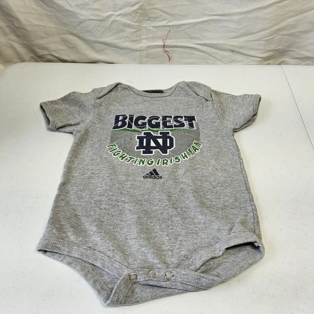 Adidas Notre Dame Fighting Irish Bodysuit Kids 18M Gray Biggest‎ Fan Onesie